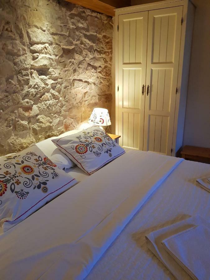 Apartamento Dvori Svetog Mihaela Šibenik Exterior foto